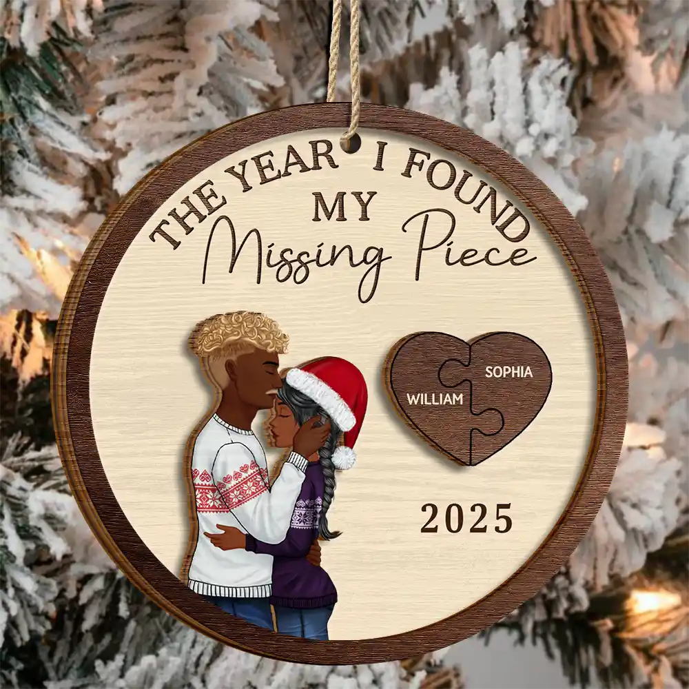 The Year I Found My Missing Piece Hugging Couple - Personalized 2-Layered Wooden Ornament