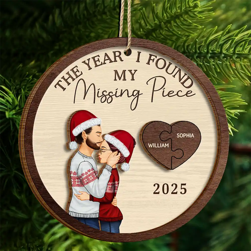 The Year I Found My Missing Piece Hugging Couple - Personalized 2-Layered Wooden Ornament