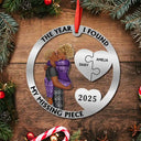 Gift For Couples,Happy,Christmas - The Year I Found My Missing Piece Kissing Couples - Personalized Metal Ornament