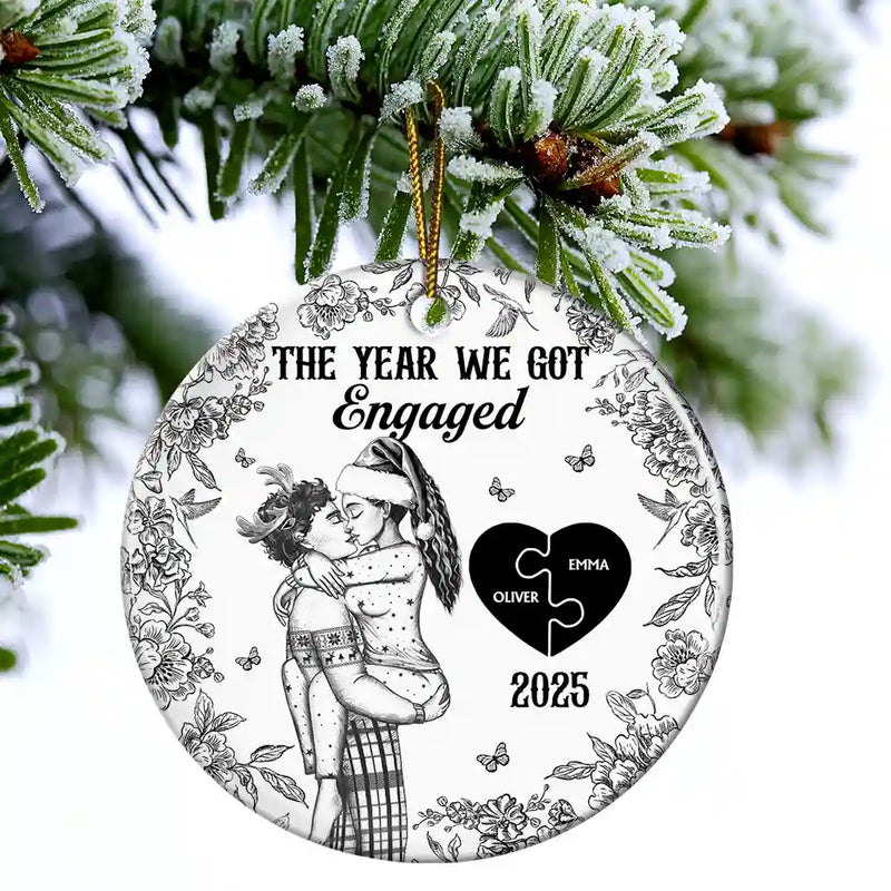 Love,Christmas,Gift For Wife,Gift For Husband,Gift For Couples,Wedding,Wedding Anniversary,Married  - The Year We Became Mr & Mrs Kissing Couples Toile - Personalized Circle Ceramic Ornament