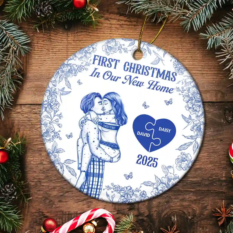 Love,Christmas,Gift For Wife,Gift For Husband,Gift For Couples,Wedding,Wedding Anniversary,Married  - The Year We Became Mr & Mrs Kissing Couples Toile - Personalized Circle Ceramic Ornament