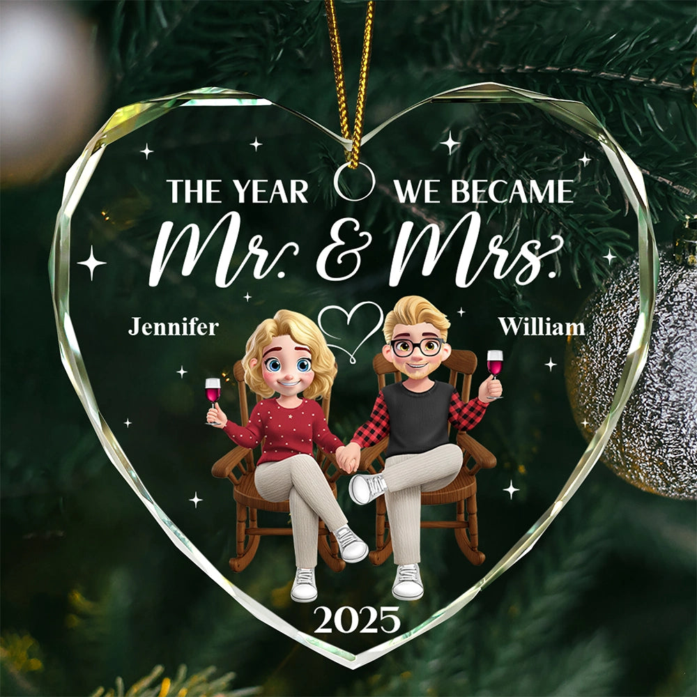 Love, Christmas, Gift For Wife, Gift For Husband, Gift For Couples - The Year We Became Mr & Mrs - Personalized Heart Shaped Glass Ornament