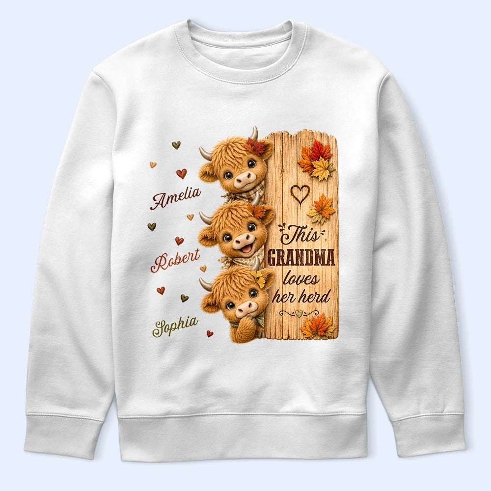 Top Market, Gift For Grandchildren, Gift For Grandkids, Gift For Grandma, Cozy, Grandma - Grandkids, Icon - This Grandma Loves Her Herd Highland Cow Fall - Personalized T Shirt