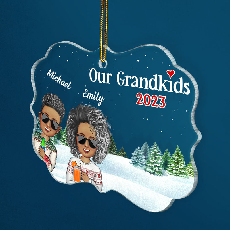 Nos petits-enfants - Cadeau de Noël pour la famille, grand-mère, grand-père, grands-parents - Ornement médaillon acrylique personnalisé