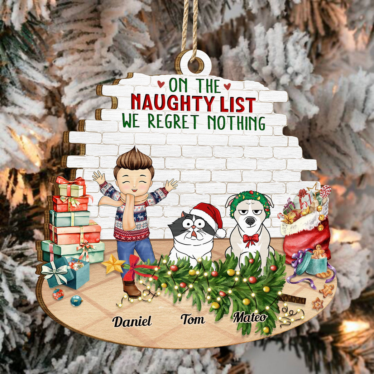 Joyeux enfants, animaux de compagnie sur la liste des vilains, nous ne regrettons rien - Cadeau de Noël pour la famille, les grands-parents - Décoration en bois personnalisée en forme personnalisée