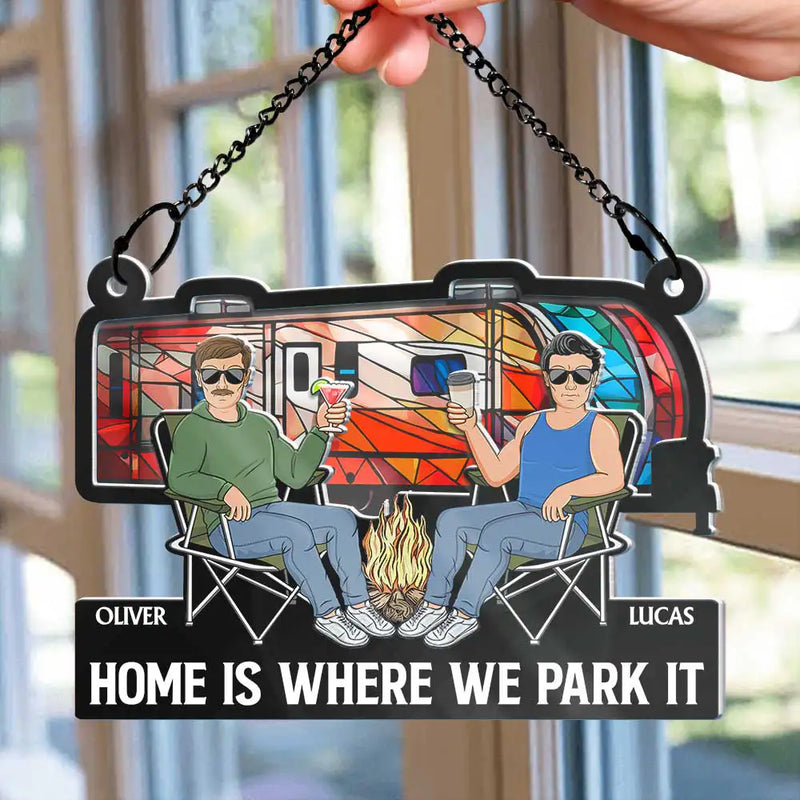 Couple de camping, mari et femme, partenaires de camping pour la vie - Attrape-soleil personnalisé en acrylique à suspendre à une fenêtre