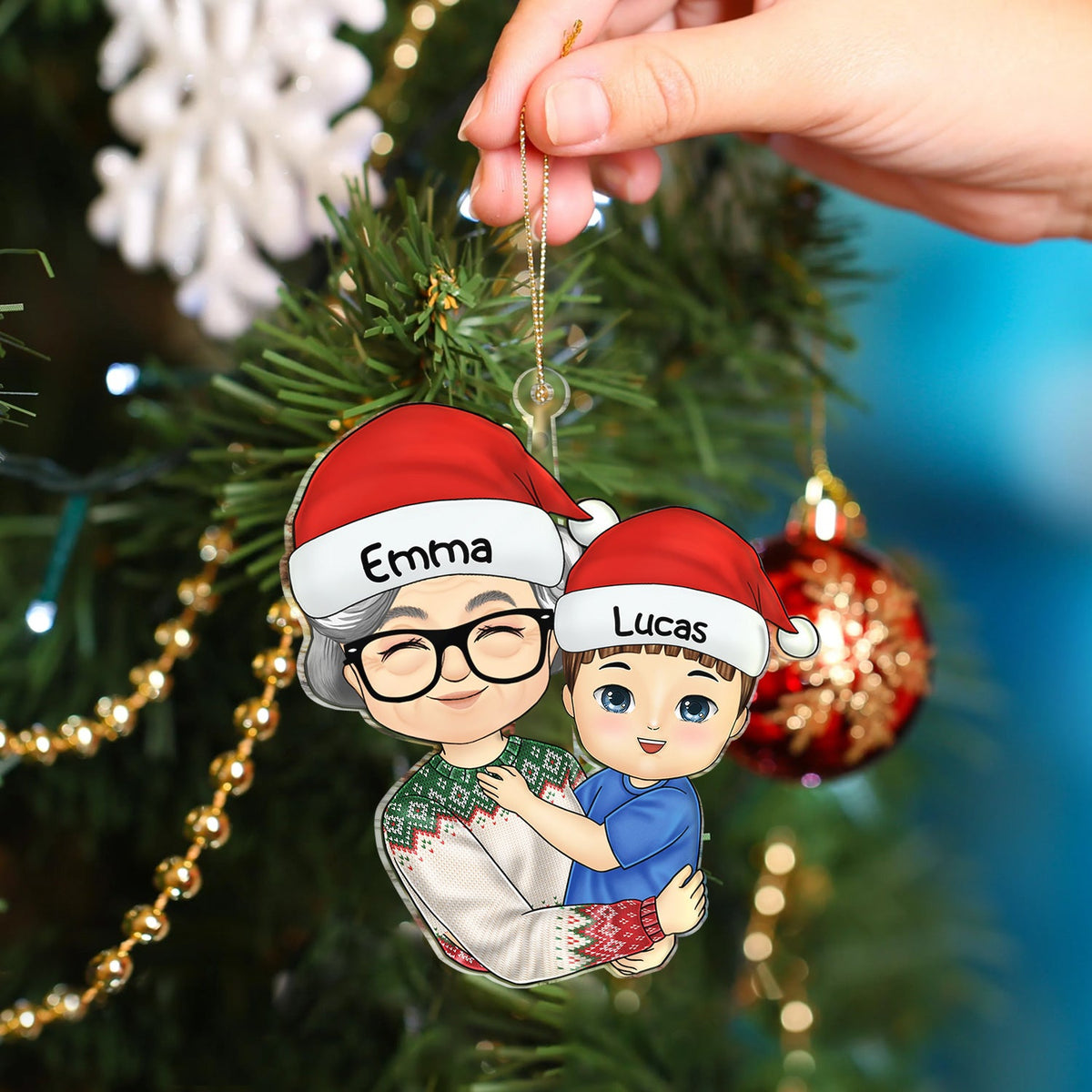 Grand-mère et maman embrassant leurs enfants – Cadeau de Noël pour petite-fille ou petit-fils – Décoration en acrylique découpée personnalisée