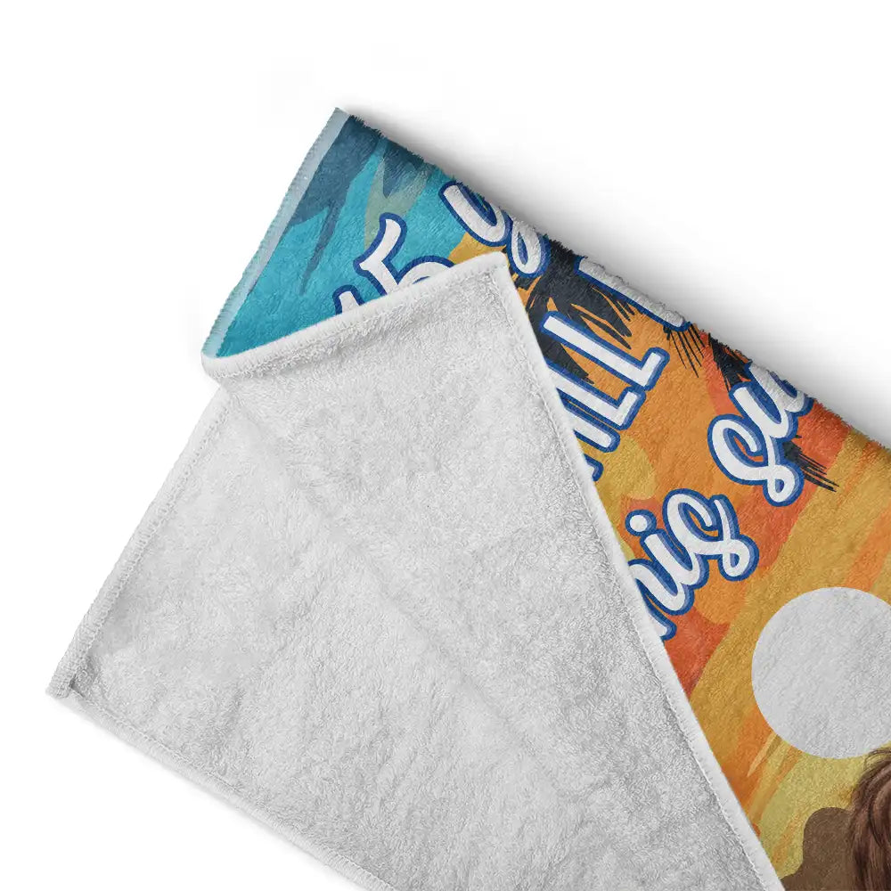 Couple s'embrassant après des années plus chaudes que cet été - Serviette de plage personnalisée