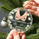 Holding Hands Husband And Wife First Christmas - Personalized Circle Glass Ornament