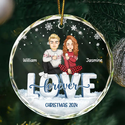 Couple de dessin animé « Amour éternel » de Noël – Décoration en verre ronde personnalisée 