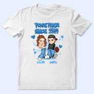 Couple de dessins animés chibi des années 2000, qui s'agacent mutuellement depuis - T-shirt personnalisé
