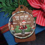 Funny,Cat Couple,Christmas - You And Me And The Cats 3d Effect - Personalized Circle Glass Ornament