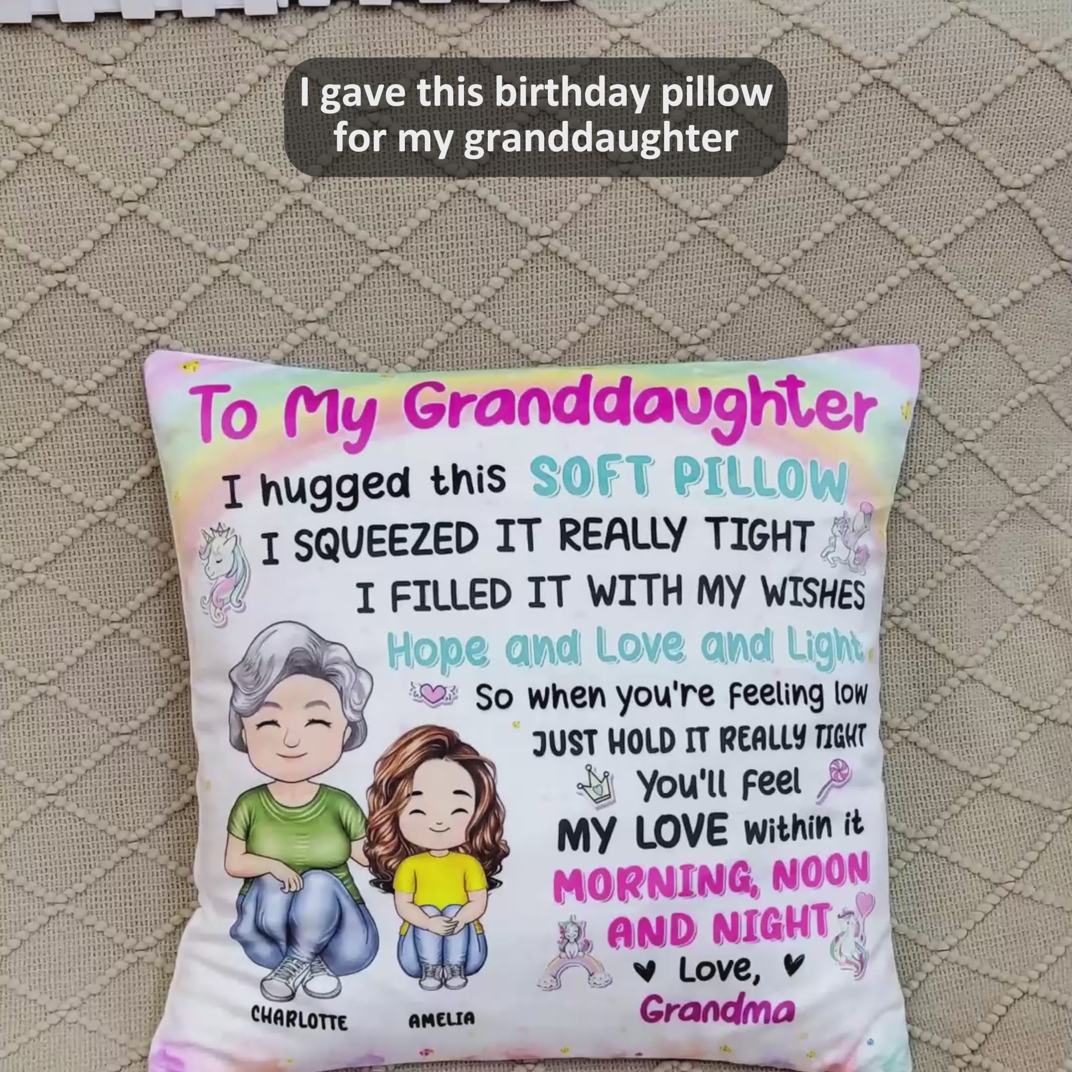 Grand-mère a serré ce coussin moelleux dans ses bras – Cadeau pour petite-fille, petit-fils, enfants – Coussin personnalisé
