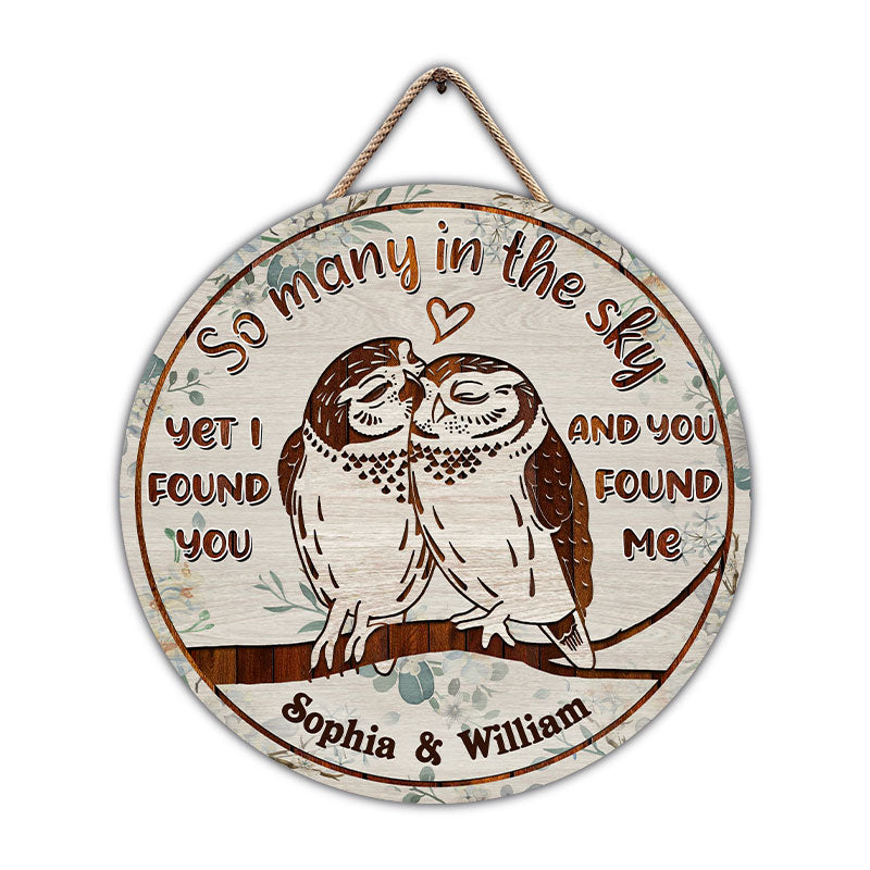 So Many In The Sky Little Owl Couple - Personalized Custom Wood Circle Sign